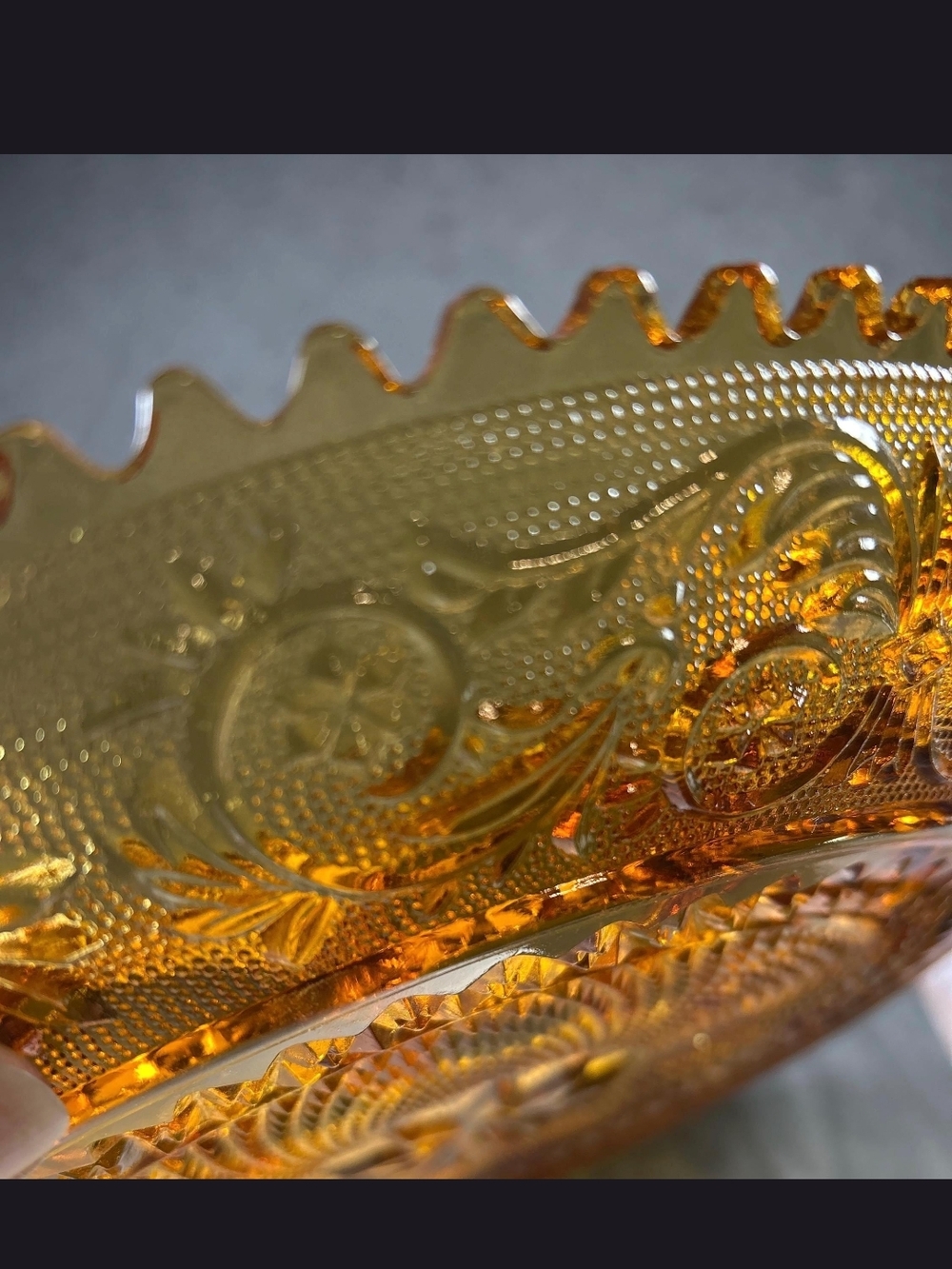 Indiana Glass Tiara Deviled Egg Sandwich Pattern Marigold Round Serving Platter - Picture 3 of 4